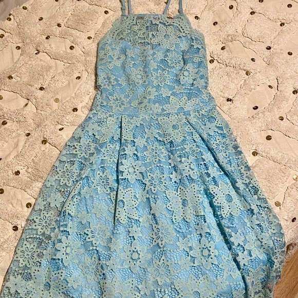 NWT Francesca's Collection Floral Lace Mini Dress - Picture 5 of 13